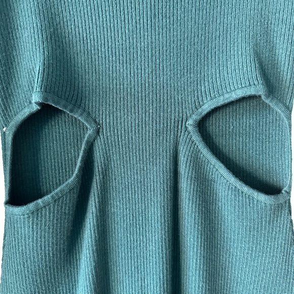 Abercrombie Dress - Picture 2 of 3